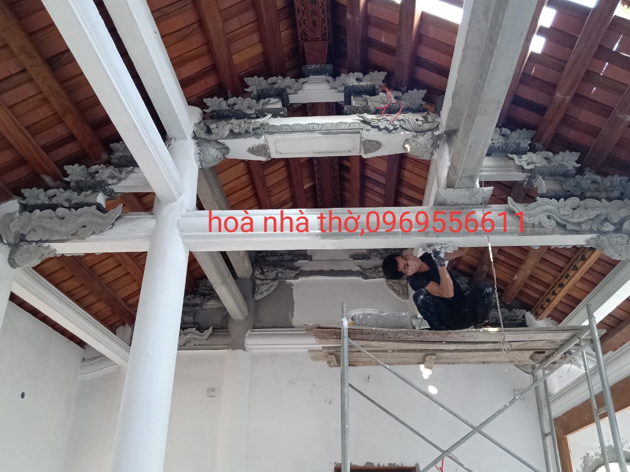 Dịch vụ xây nhà thờ bằng bê tông giả gỗ 